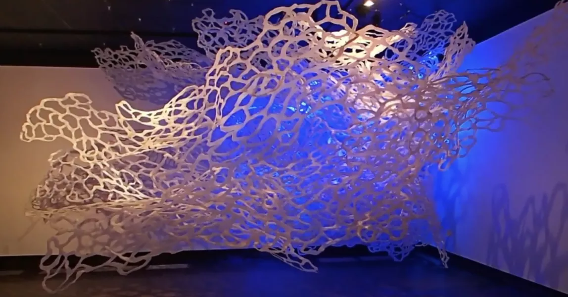 Illuminated hanging sculpture